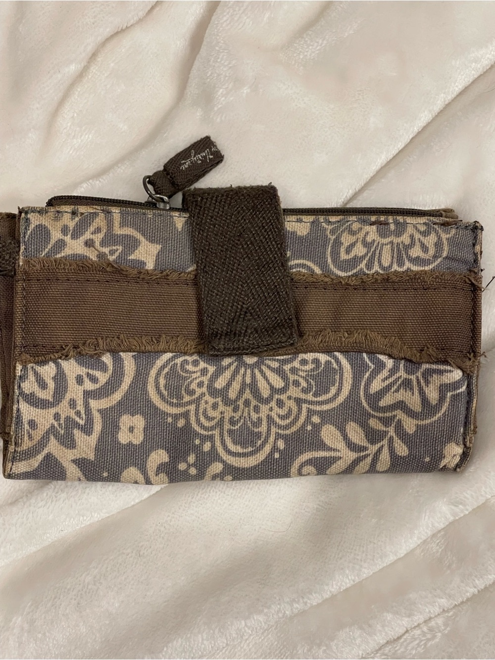 thirty-one Brown Floral Canvas Wallet with Zipper and Strap